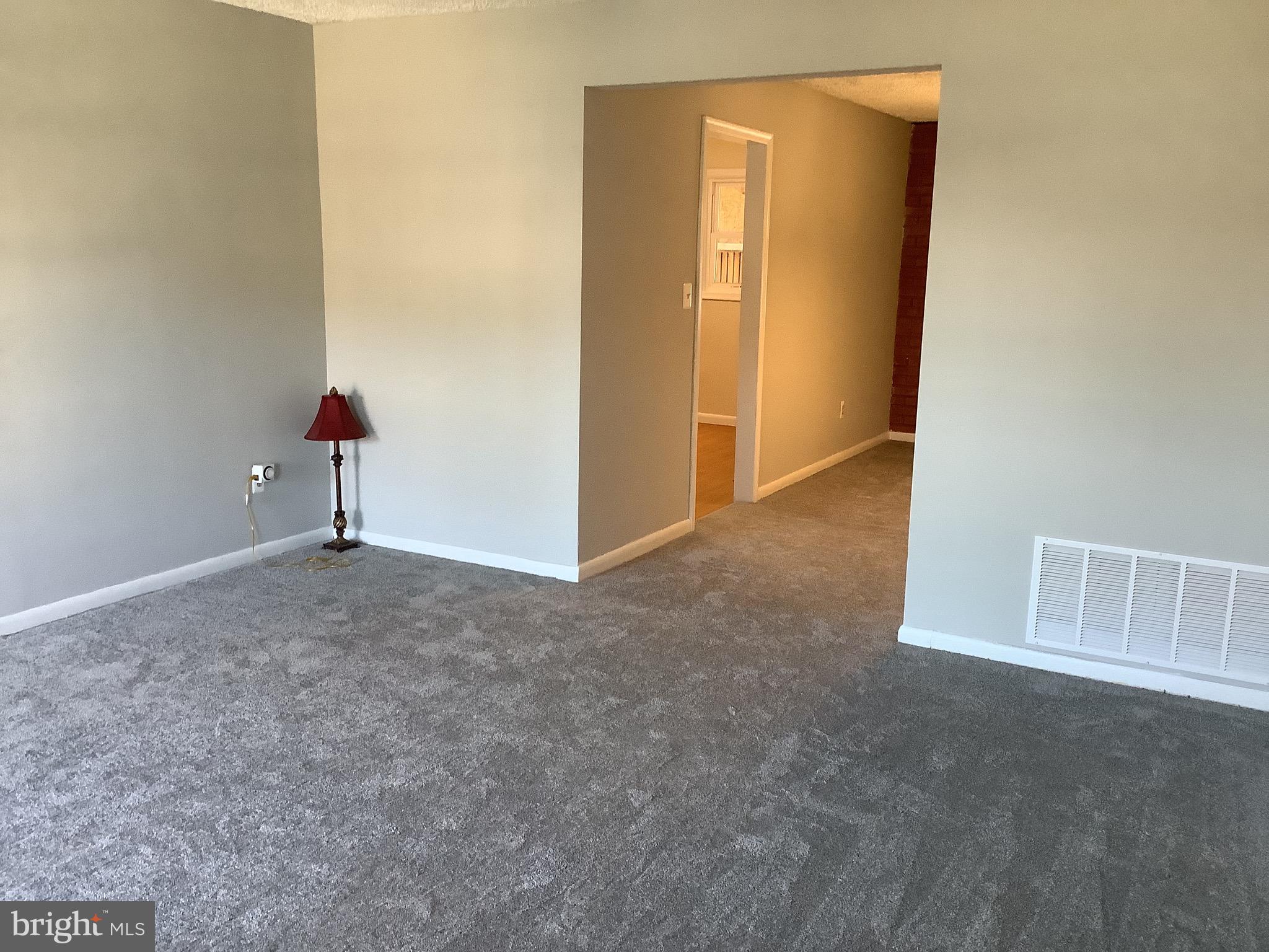 1782 Stokesley Road Baltimore, MD 21222 - Photo 12 of 45 Living Room View