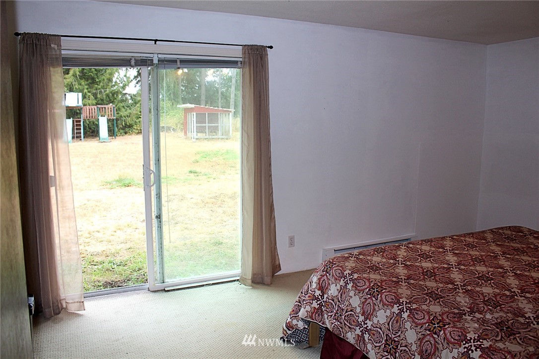 19143 Joselyn Road Southwest Rochester, WA 98579 - Photo 11 of 19