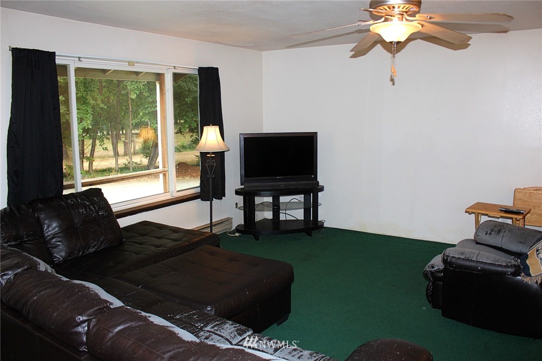 19143 Joselyn Road Southwest Rochester, WA 98579 - Photo 10 of 19