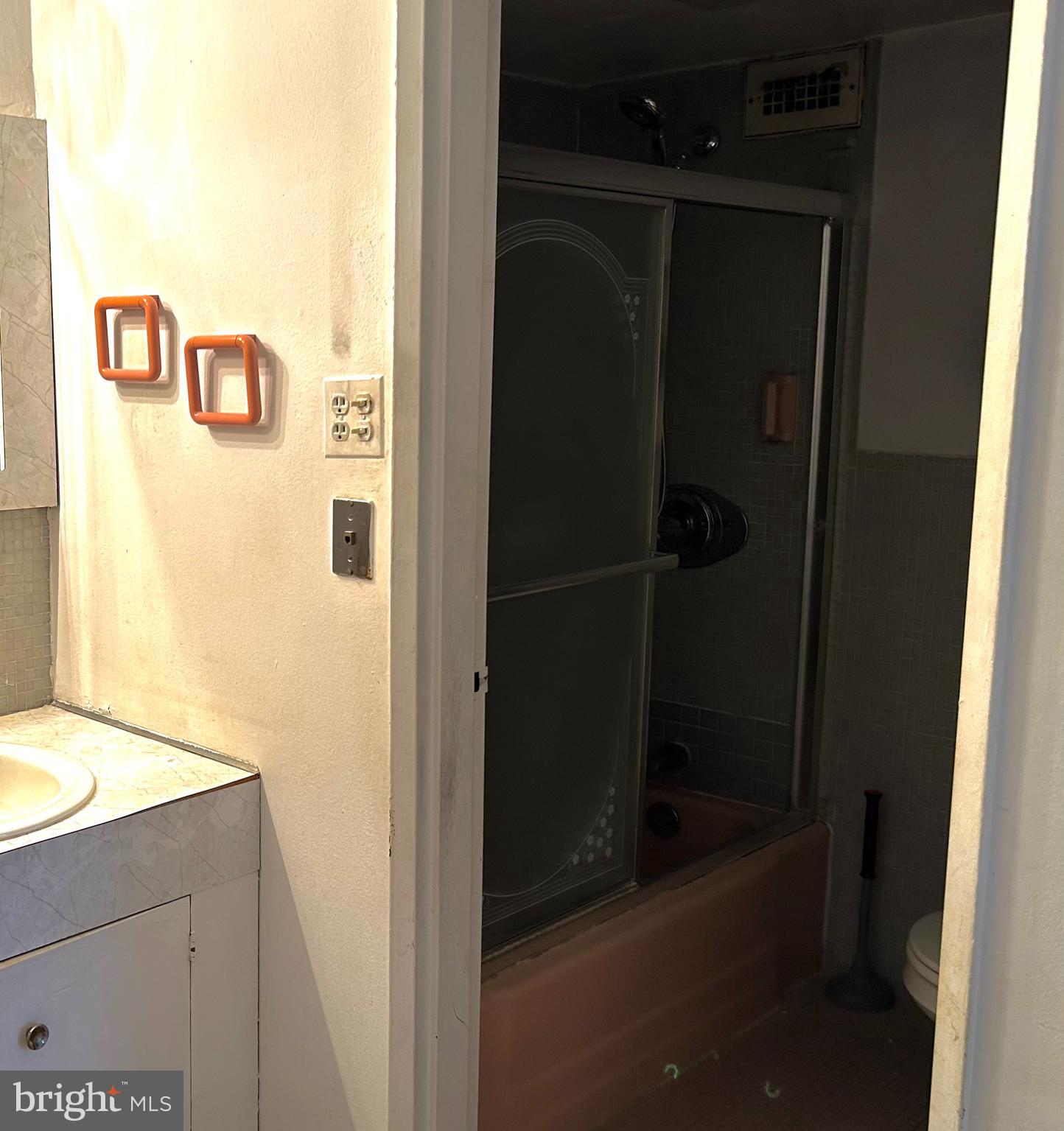 3900 West Ford Road, Unit 21P Philadelphia, PA 19131 - Photo 13 of 14