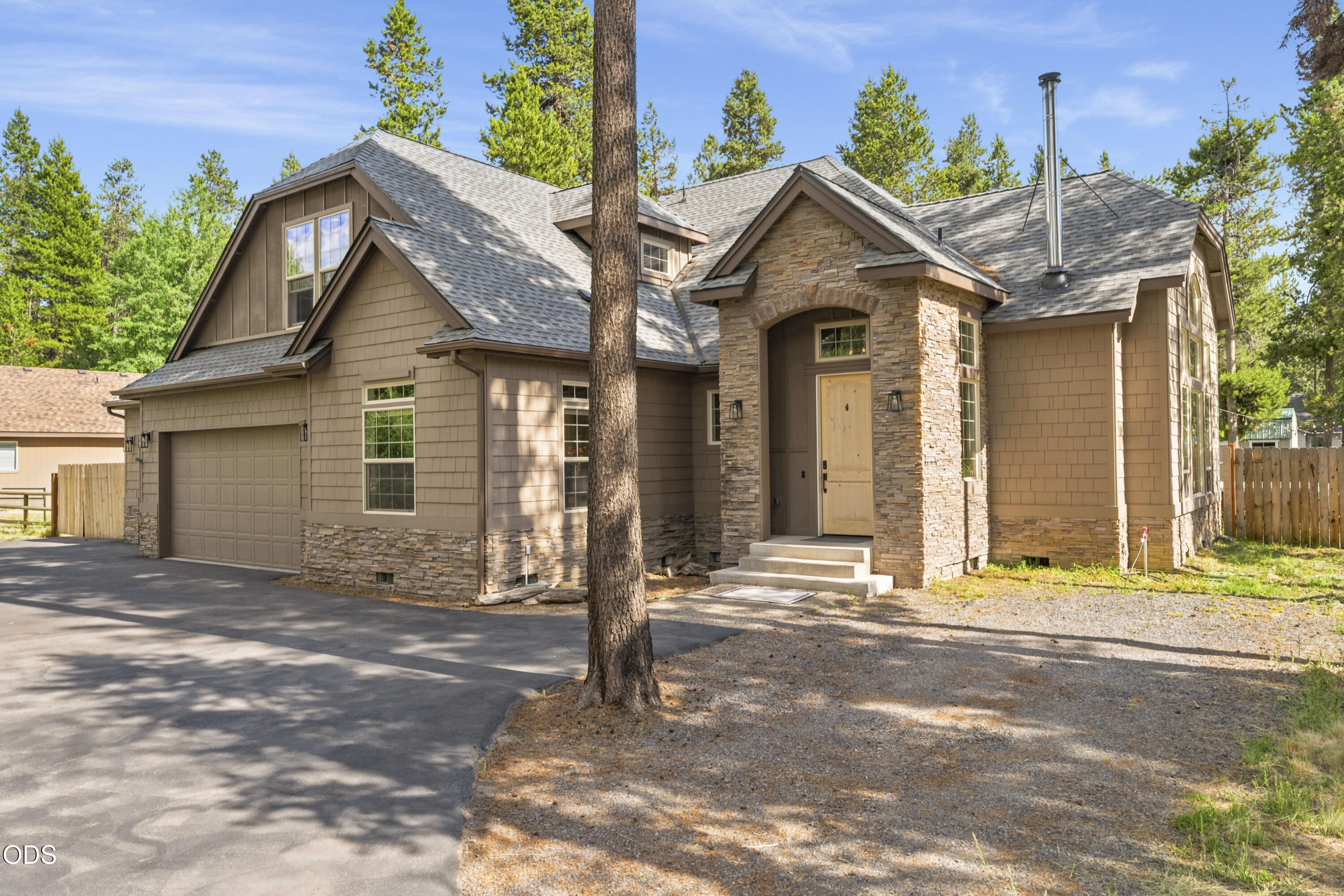 17169 Kingsburg Road Bend, OR 97707 - Photo 73 of 77