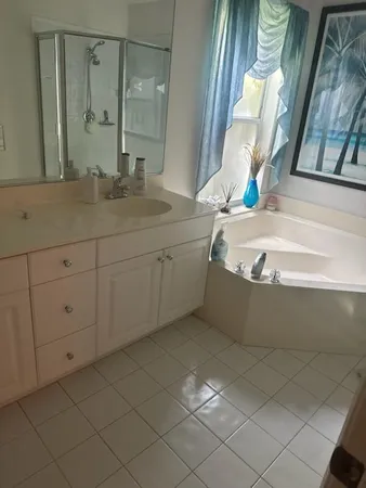 $4,700 | 6037 Rossmoor Lakes Court, Boynton Beach, FL 33437