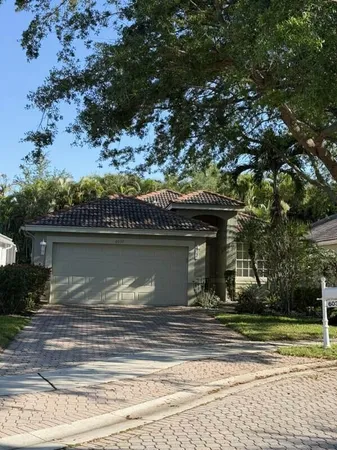 $4,700 | 6037 Rossmoor Lakes Court, Boynton Beach, FL 33437