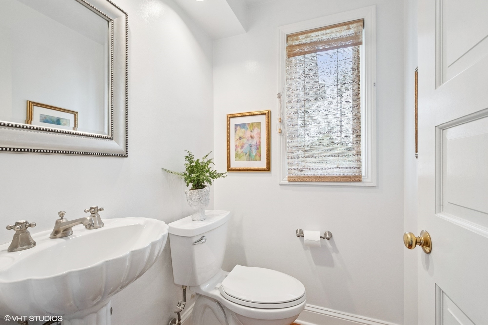 717 Brierhill Road Deerfield, IL 60015 - Photo 13 of 36 Gallery Image 13