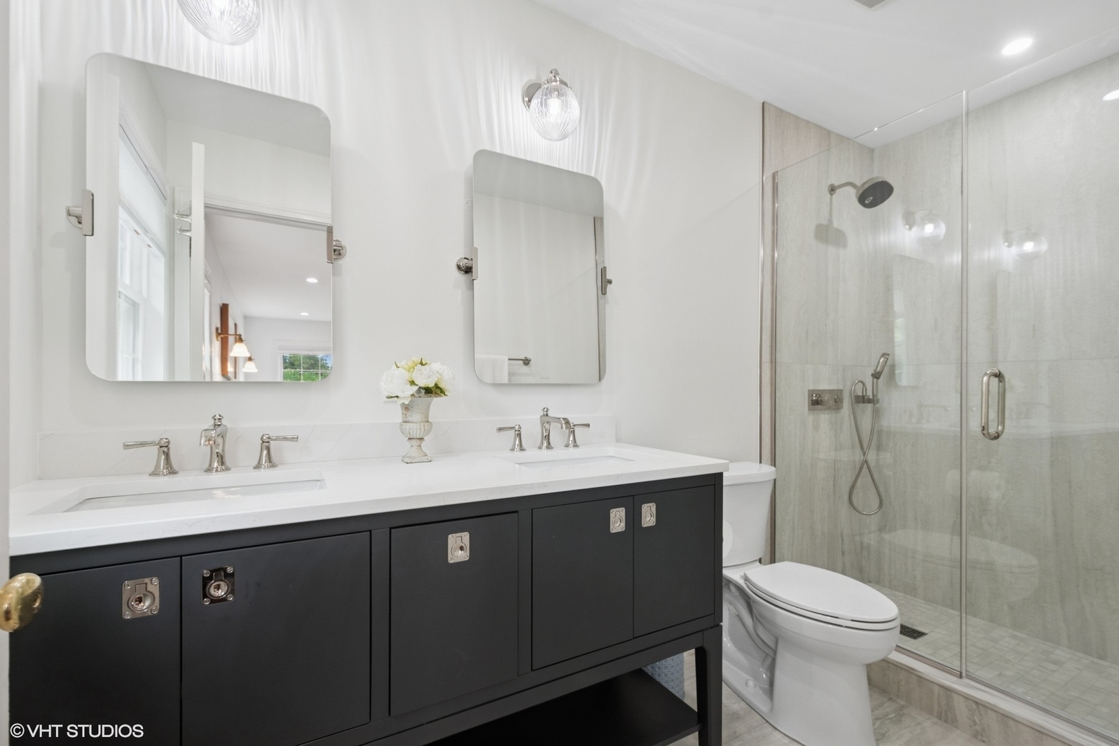 717 Brierhill Road Deerfield, IL 60015 - Photo 16 of 36 Gallery Image 16