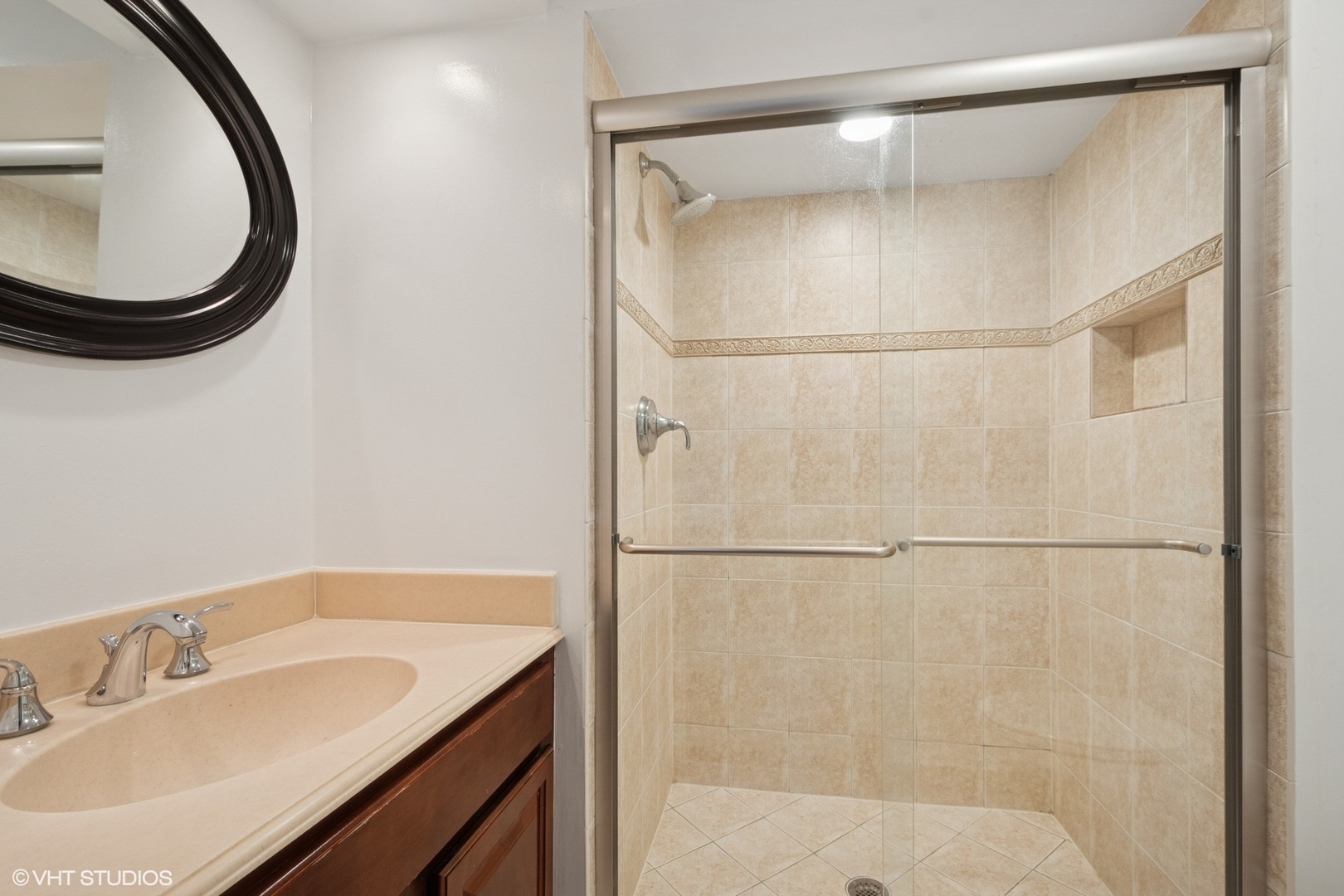 717 Brierhill Road Deerfield, IL 60015 - Photo 23 of 36 Gallery Image 23