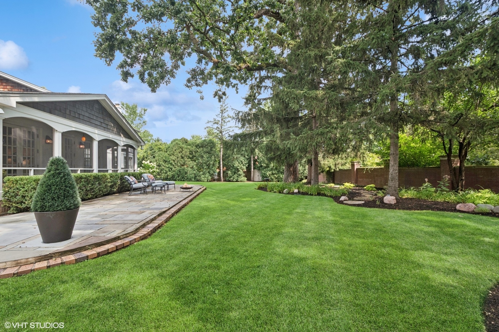 717 Brierhill Road Deerfield, IL 60015 - Photo 26 of 36 Gallery Image 26