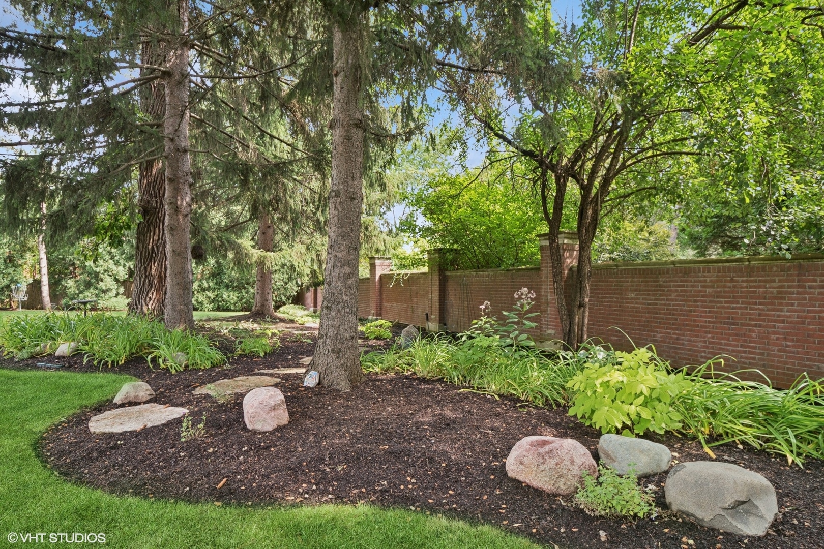 717 Brierhill Road Deerfield, IL 60015 - Photo 29 of 36 Gallery Image 29