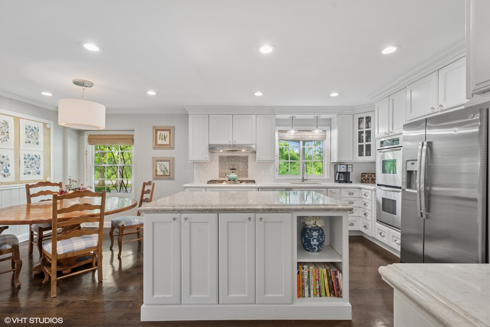 717 Brierhill Road Deerfield, IL 60015 - Photo 8 of 36 Gallery Image 8