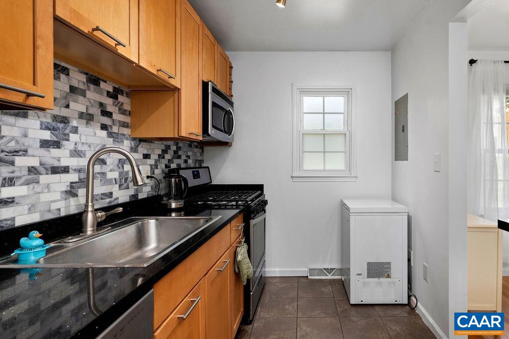 114 Hessian Hills Ridge, Unit 1 Charlottesville, VA 22901 - Photo 9 of 20