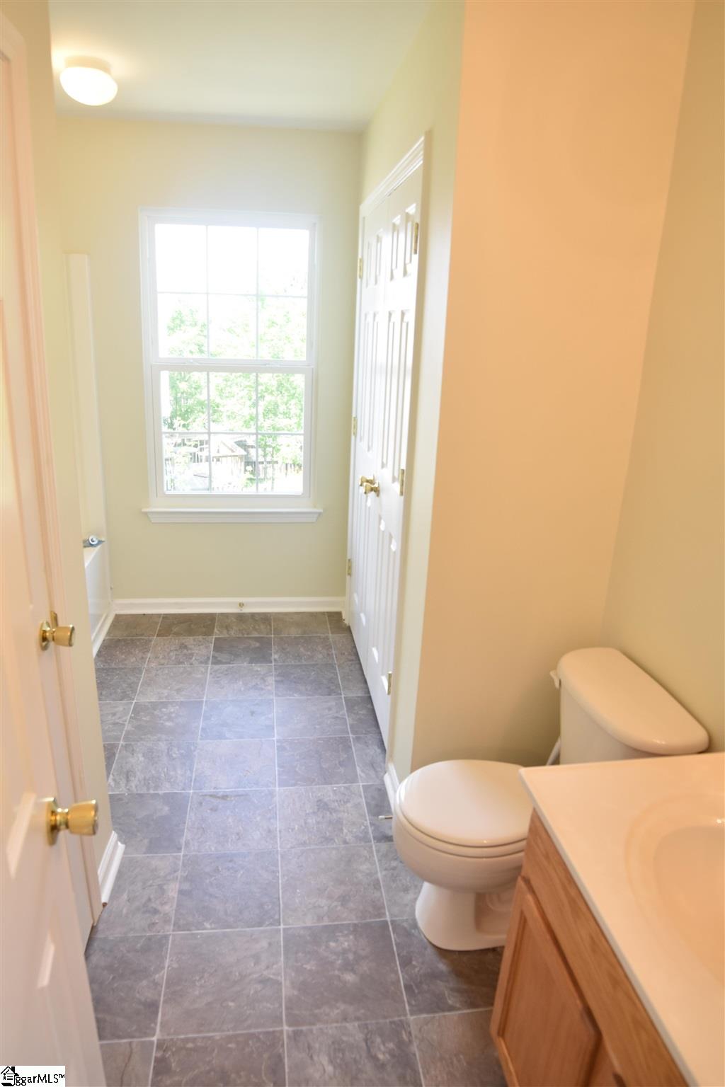 321 Hampton Ridge Drive Greer, SC 29651 - Photo 11 of 13 Gallery Image 11