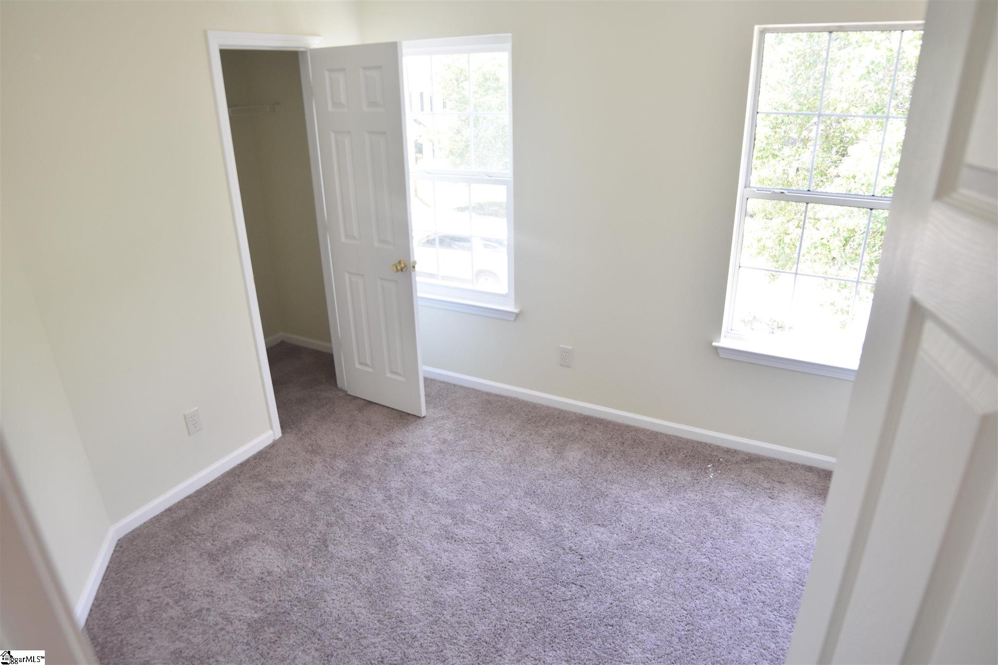 321 Hampton Ridge Drive Greer, SC 29651 - Photo 9 of 13 Gallery Image 9