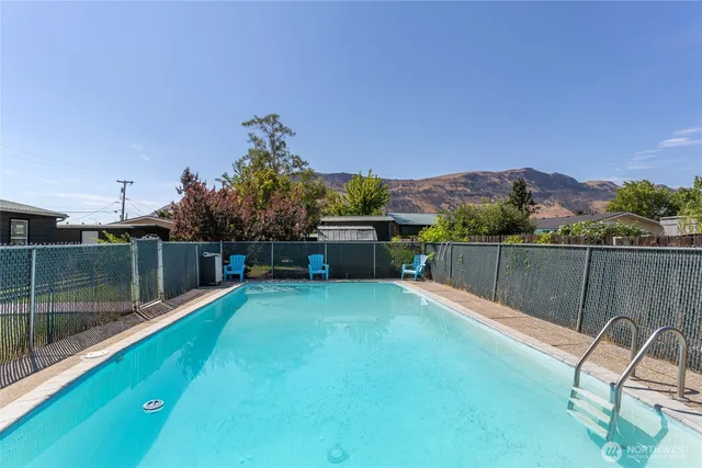 $394,900 | 7 Cambridge Avenue, Rock Island, WA 98850