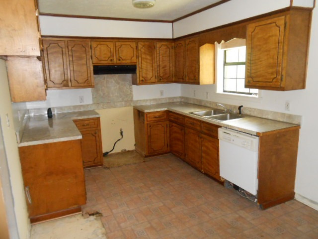 2572 Reeves Road Southeast Bogue Chitto, MS 39629 - Photo 8 of 11 Photo 8