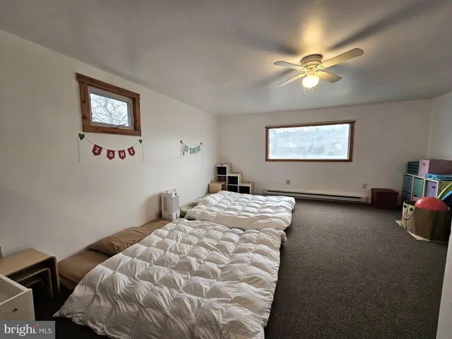 $1,000 | 312 Wilkes Street, Unit 2, Berkeley Springs, WV 25411