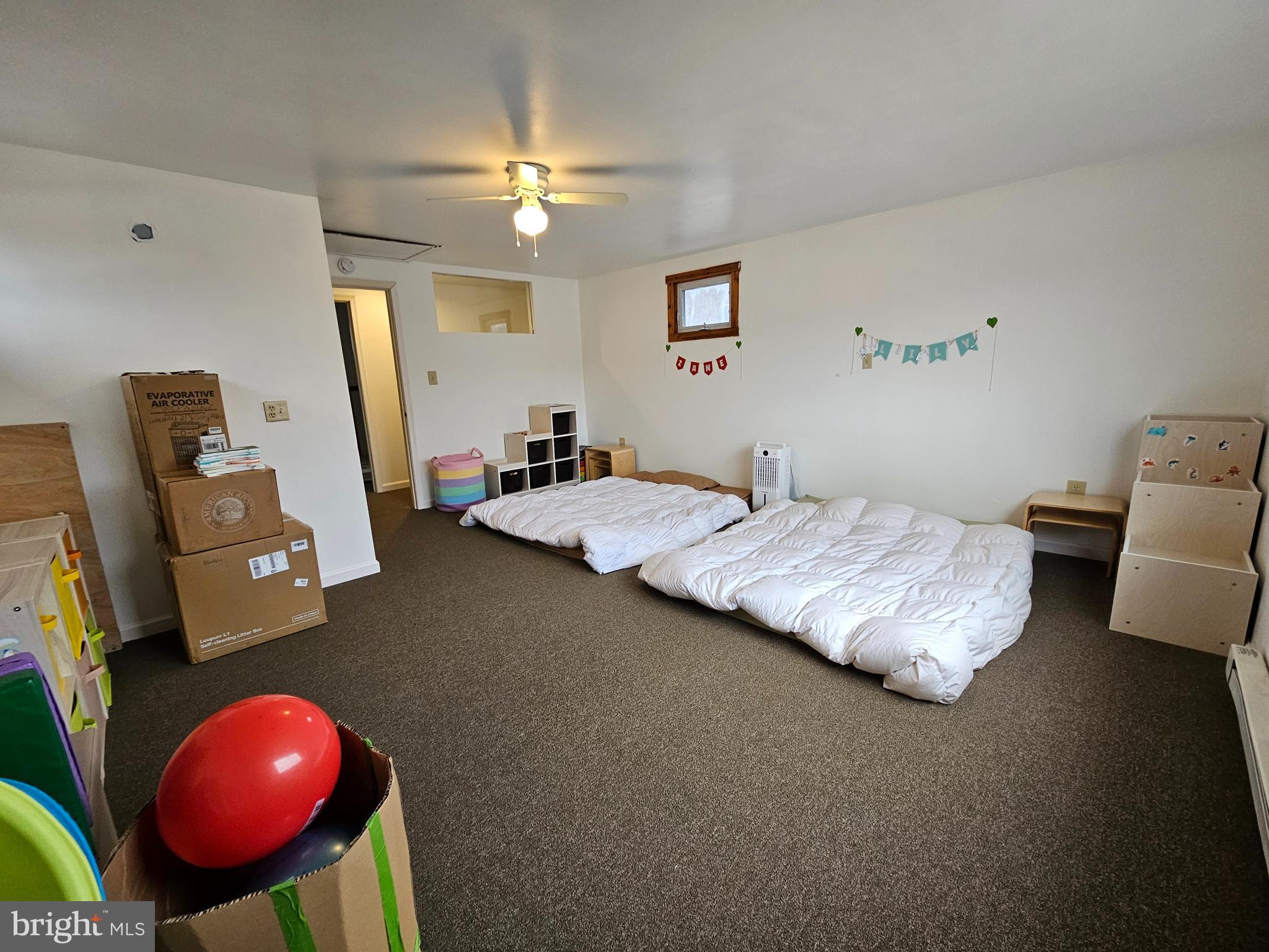 312 Wilkes Street, Unit 2 Berkeley Springs, WV 25411 - Photo 32 of 37 large br