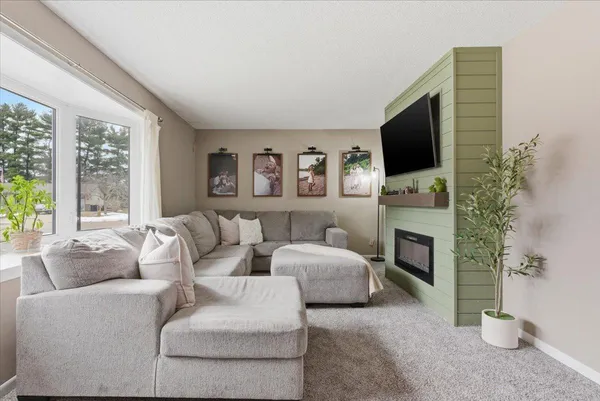 $320,000 | 1089 Pine Grove Lane, Lake City, MN 55041