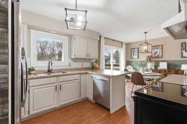 $320,000 | 1089 Pine Grove Lane, Lake City, MN 55041