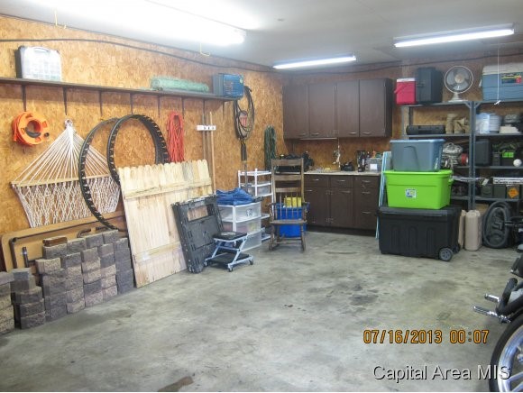 3048 East Trinity Avenue Springfield, IL 62702 - Photo 15 of 19