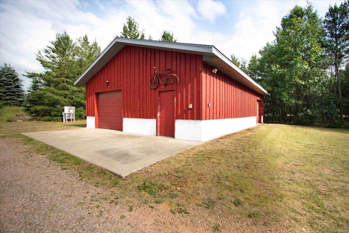 924 County Rd C Hancock, WI 54943 - Photo 3 of 57