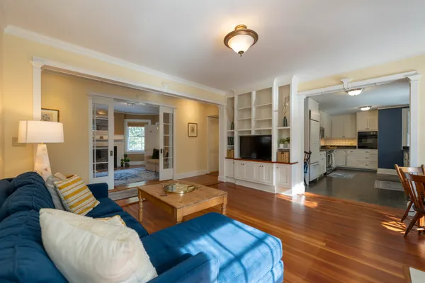 $1,600,000 | 39 Elm Street, Unit B, Woodstock, VT 05091