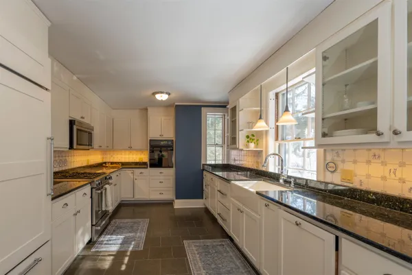 $1,600,000 | 39 Elm Street, Unit B, Woodstock, VT 05091