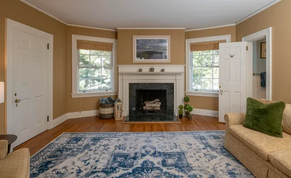 $1,600,000 | 39 Elm Street, Unit B, Woodstock, VT 05091