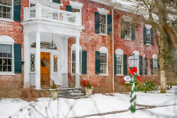 $1,600,000 | 39 Elm Street, Unit B, Woodstock, VT 05091