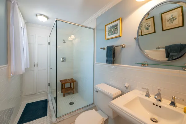 $1,600,000 | 39 Elm Street, Unit B, Woodstock, VT 05091