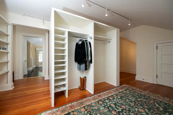 $1,600,000 | 39 Elm Street, Unit B, Woodstock, VT 05091