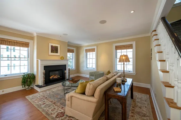 $1,600,000 | 39 Elm Street, Unit B, Woodstock, VT 05091