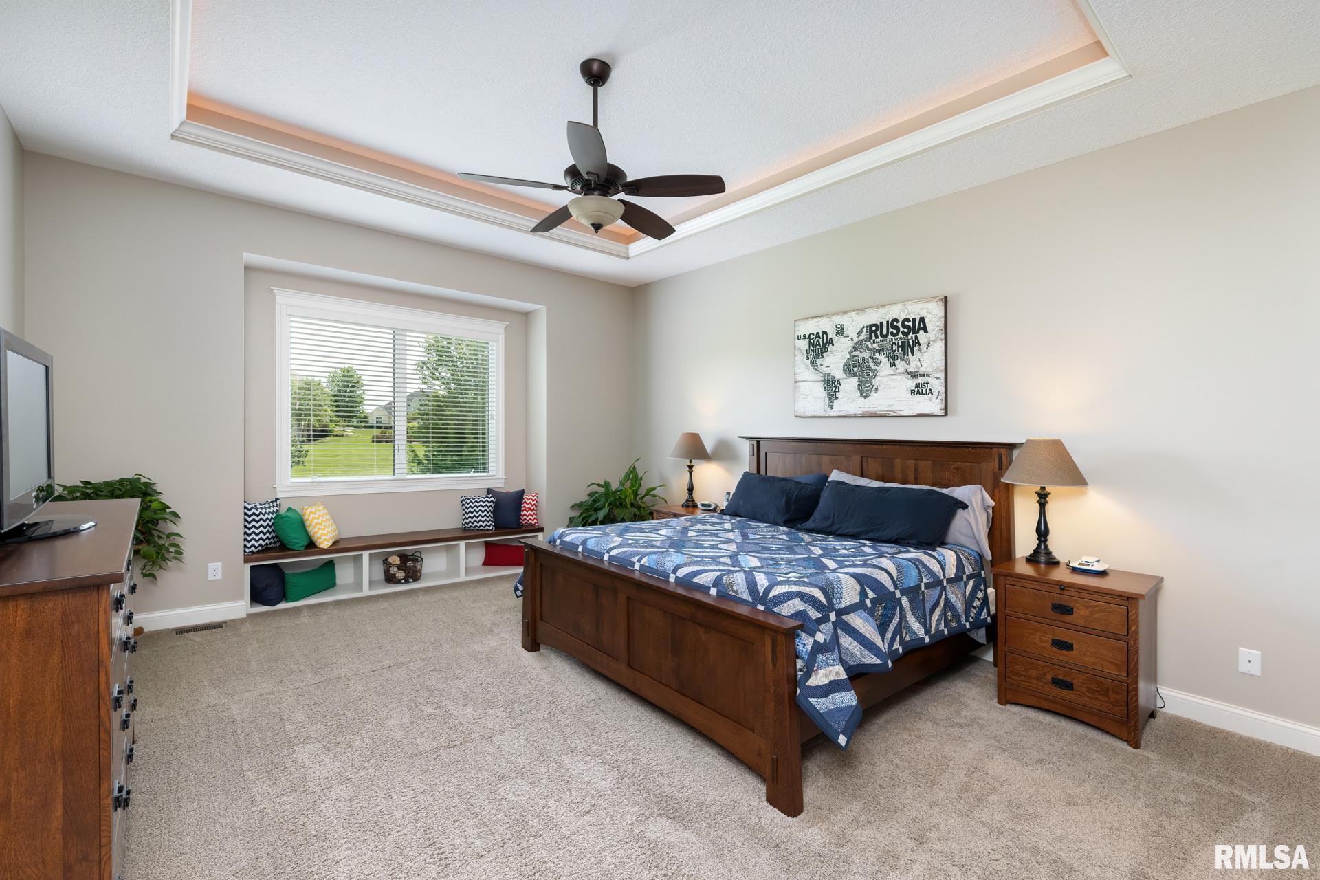 6267 Cardinal Road Bettendorf, IA 52722 - Photo 15 of 46 Gallery Image 15
