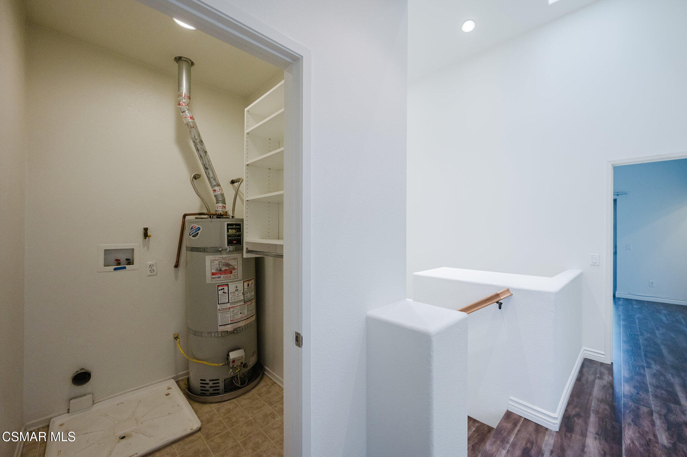 1454 Patricia Avenue, Unit 402 Simi Valley, CA 93065 - Photo 39 of 50 a view of entryway with a door