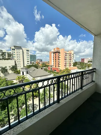 $2,600 | 600 South Dixie Highway, Unit 621, West Palm Beach, FL 33401