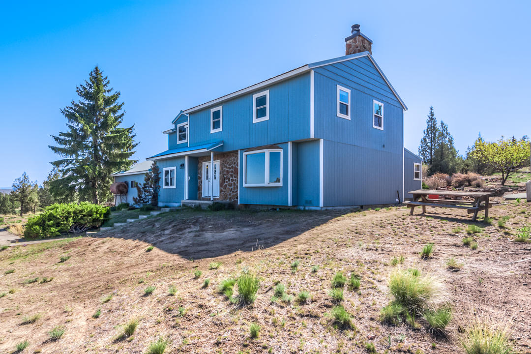 7861 Southwest Ridge Lane Powell Butte, OR 97753 - Photo 2 of 38 Ridge Ln SW 7861 (10 of 38)