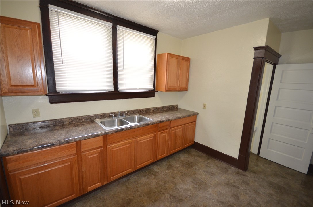 430 Alexander Street Akron, OH 44306 - Photo 9 of 23
