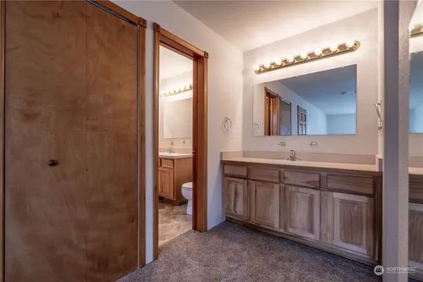 $1,500,000 | 732 Satsop Road West, Montesano, WA 98563