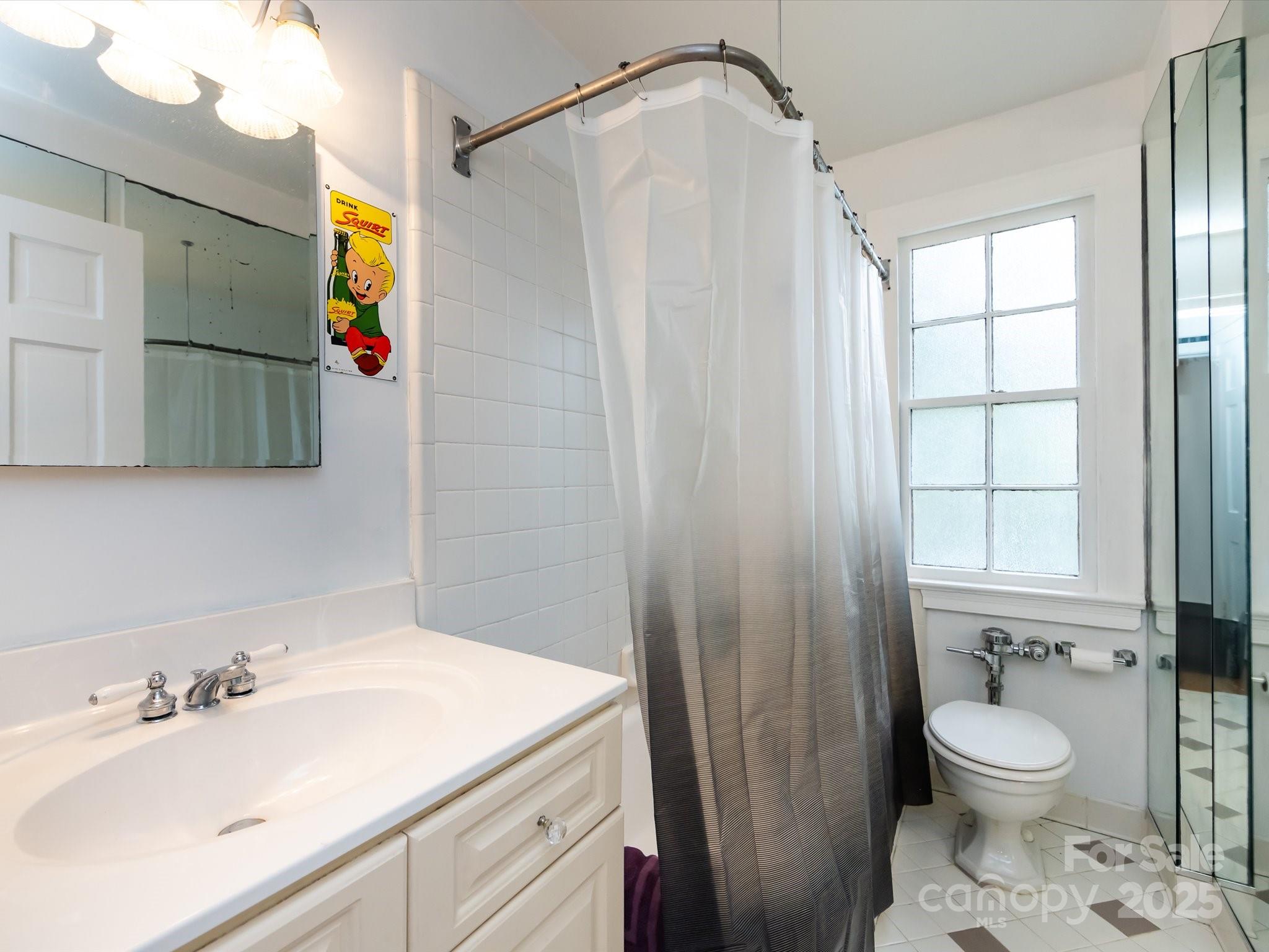 110 Colville Road, Unit 12B Charlotte, NC 28207 - Photo 24 of 26 Gallery Image 24