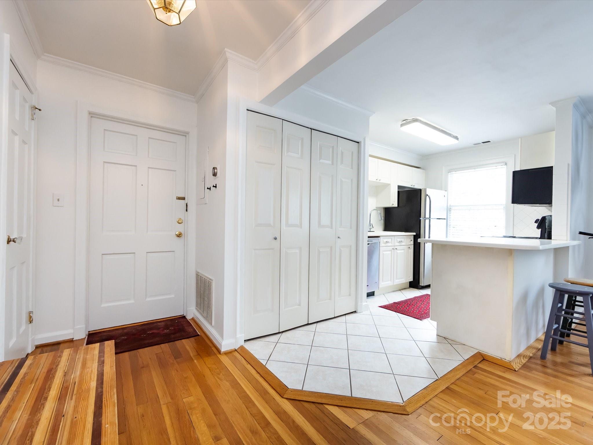110 Colville Road, Unit 12B Charlotte, NC 28207 - Photo 8 of 26 Gallery Image 8