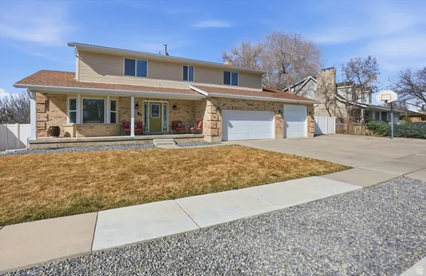 $839,900 | 5554 South White Springs Drive, Murray, UT 84123