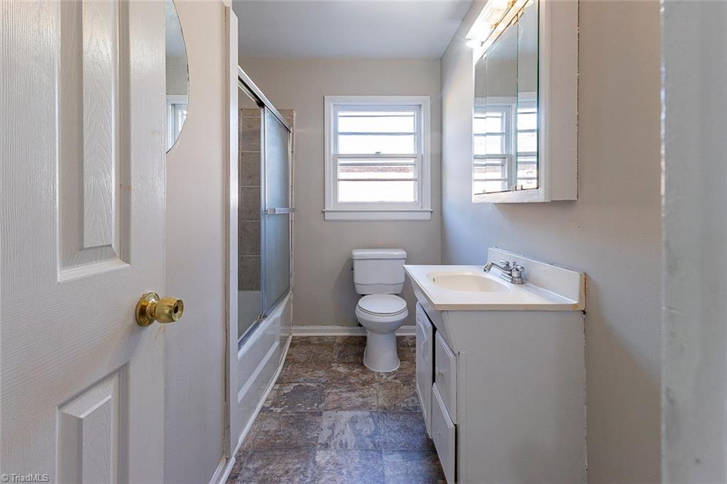 1013 South Road High Point, NC 27262 - Photo 9 of 20 Gallery Image 9