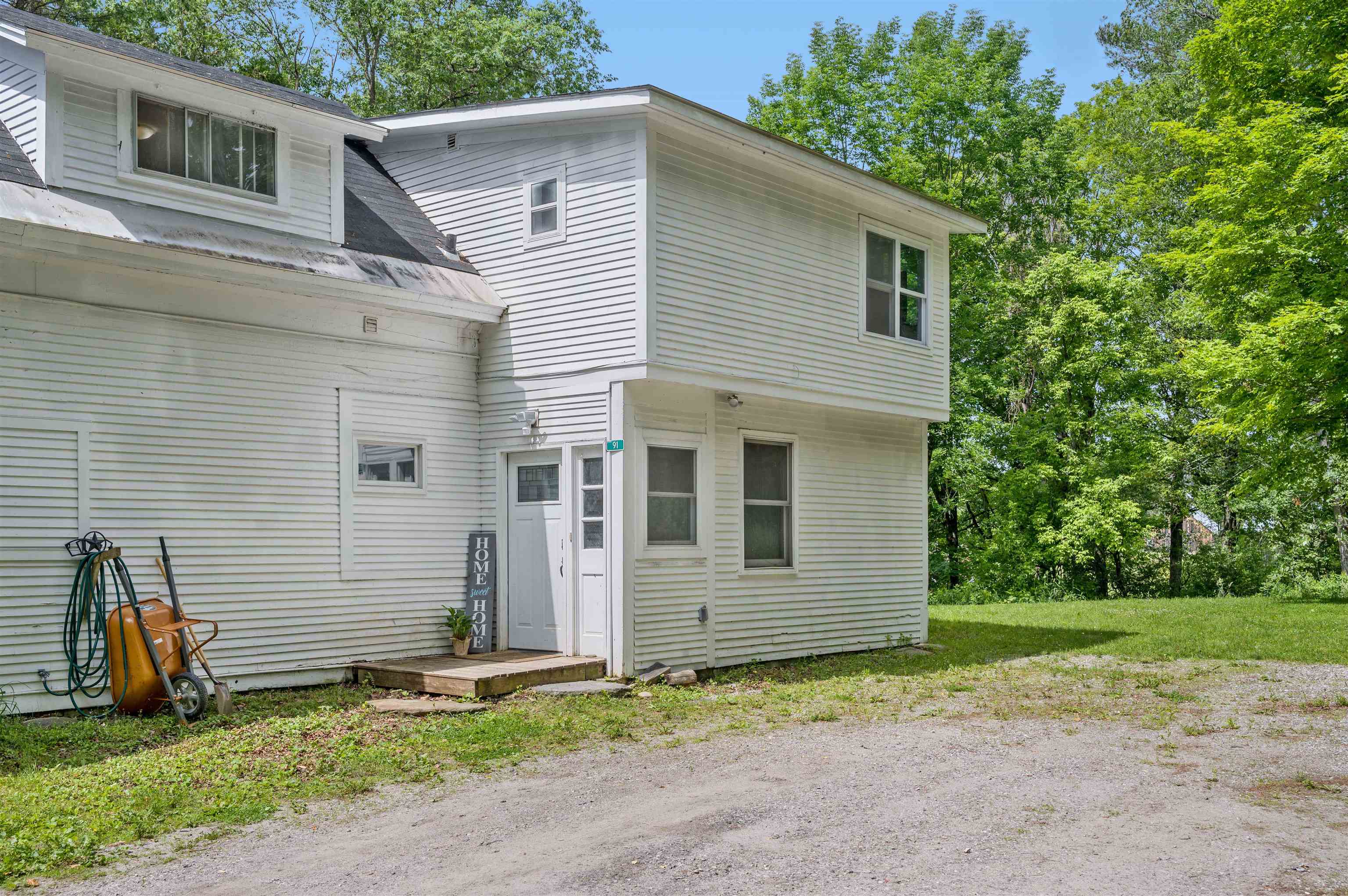 91 Robert Lane Plainfield, VT 05667 - Photo 2 of 38