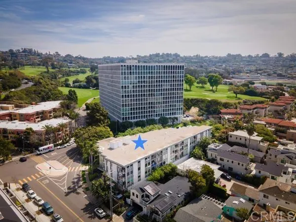 $5,700 | 935 Genter Street, Unit 207, La Jolla, CA 92037