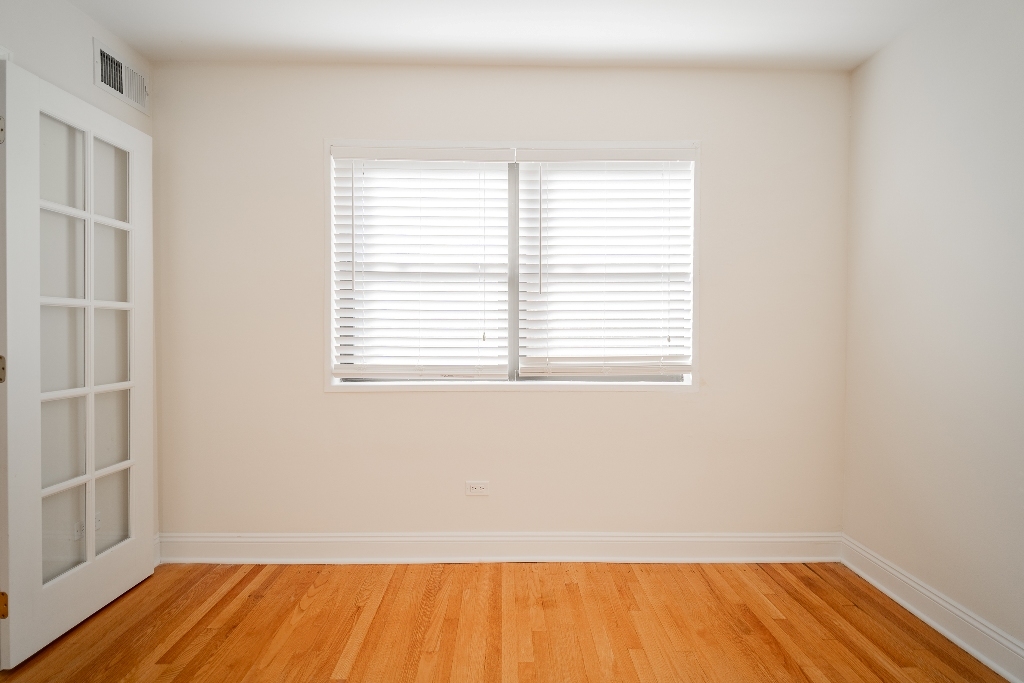 515 Sheridan Road, Unit 305 Evanston, IL 60202 - Photo 11 of 19