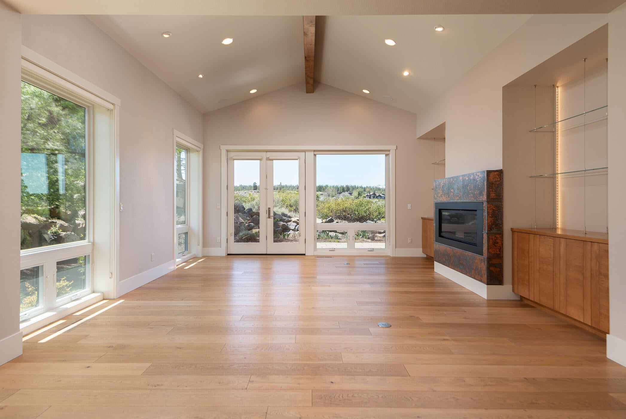 61337 Triple Knot Road Bend, OR 97702 - Photo 5 of 52 05