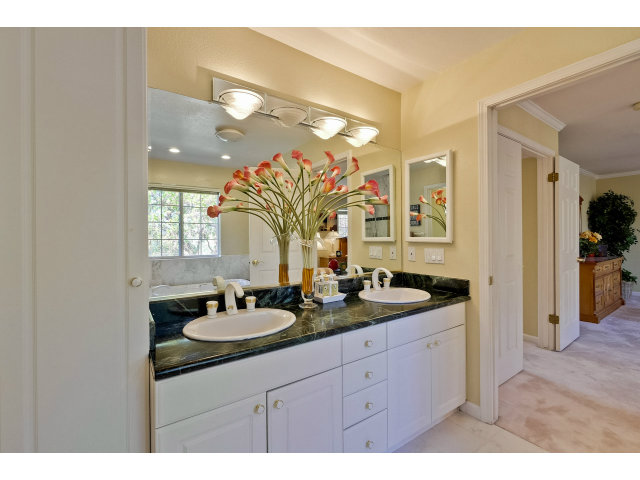 11350 Bubb Road Cupertino, CA 95014 - Photo 17 of 25 Gallery Image 17