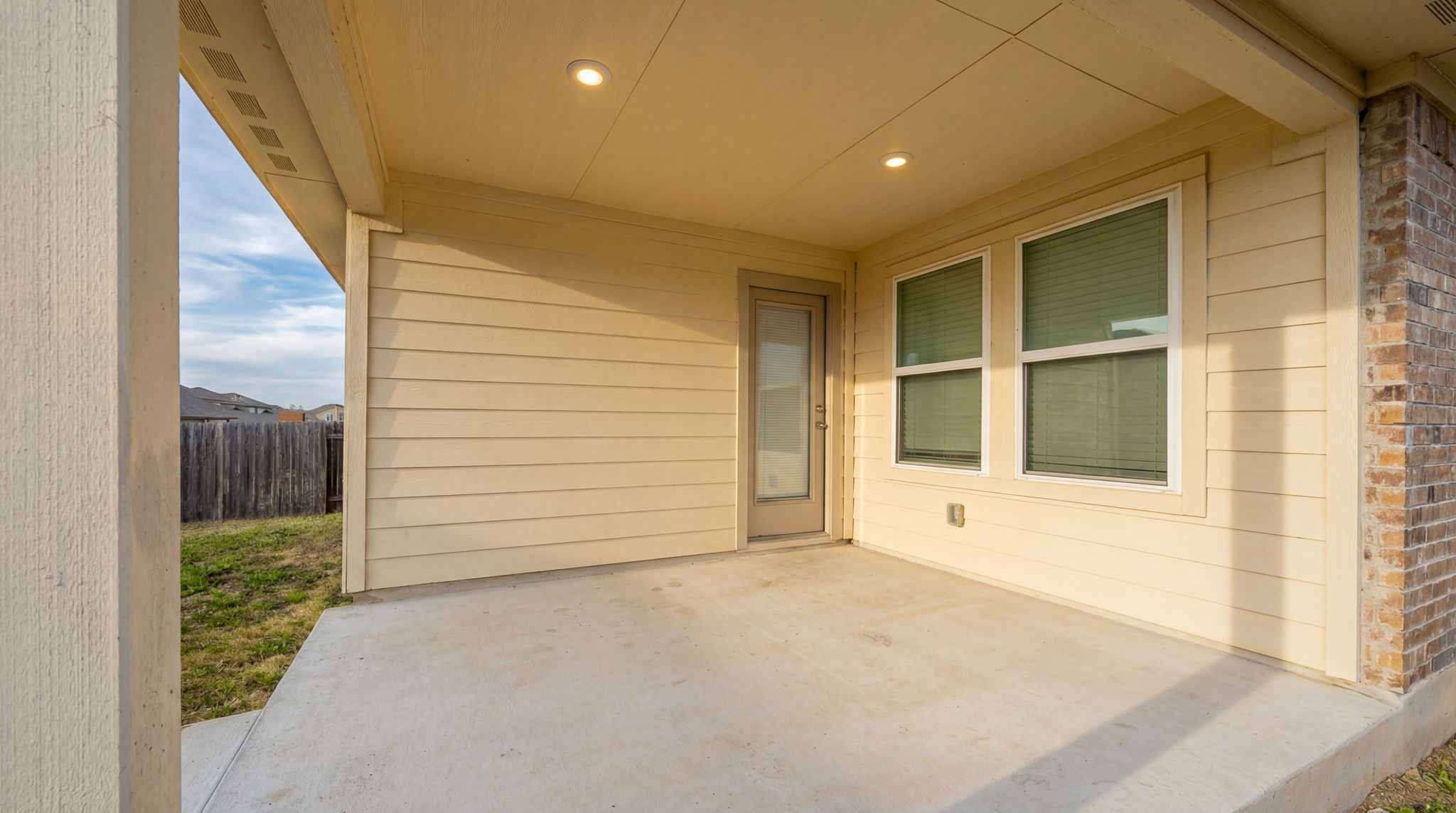 1003 Round Bale Road Hutto, TX 78634 - Photo 12 of 29 View of patio / terrace