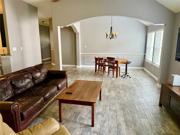 $279,000 | 223 Maple Lane, Conroe, TX 77304