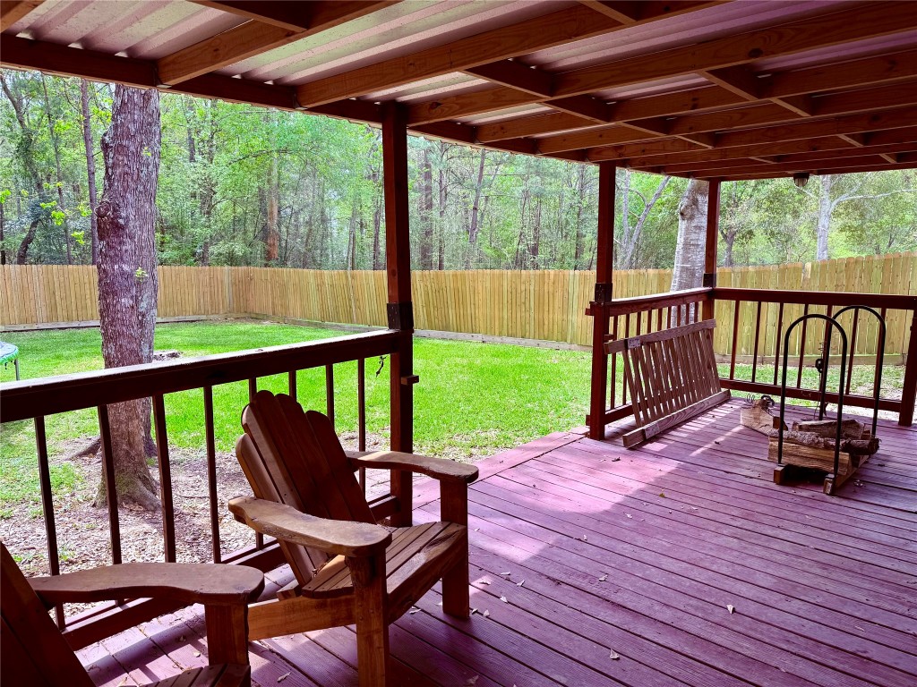 223 Maple Lane Conroe, TX 77304 - Photo 23 of 24 Back Patio