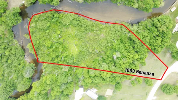 $68,000 | 1033 Bonanza Lane, Weidman, MI 48893